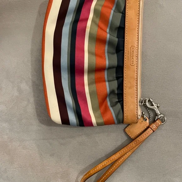 Authentic Coach wristlet - Picture 2 of 2